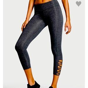 BY VICTORIA SECRET SPORT Gray Cropped Legging So Stylish And Fun! BRAND NEW!❤️